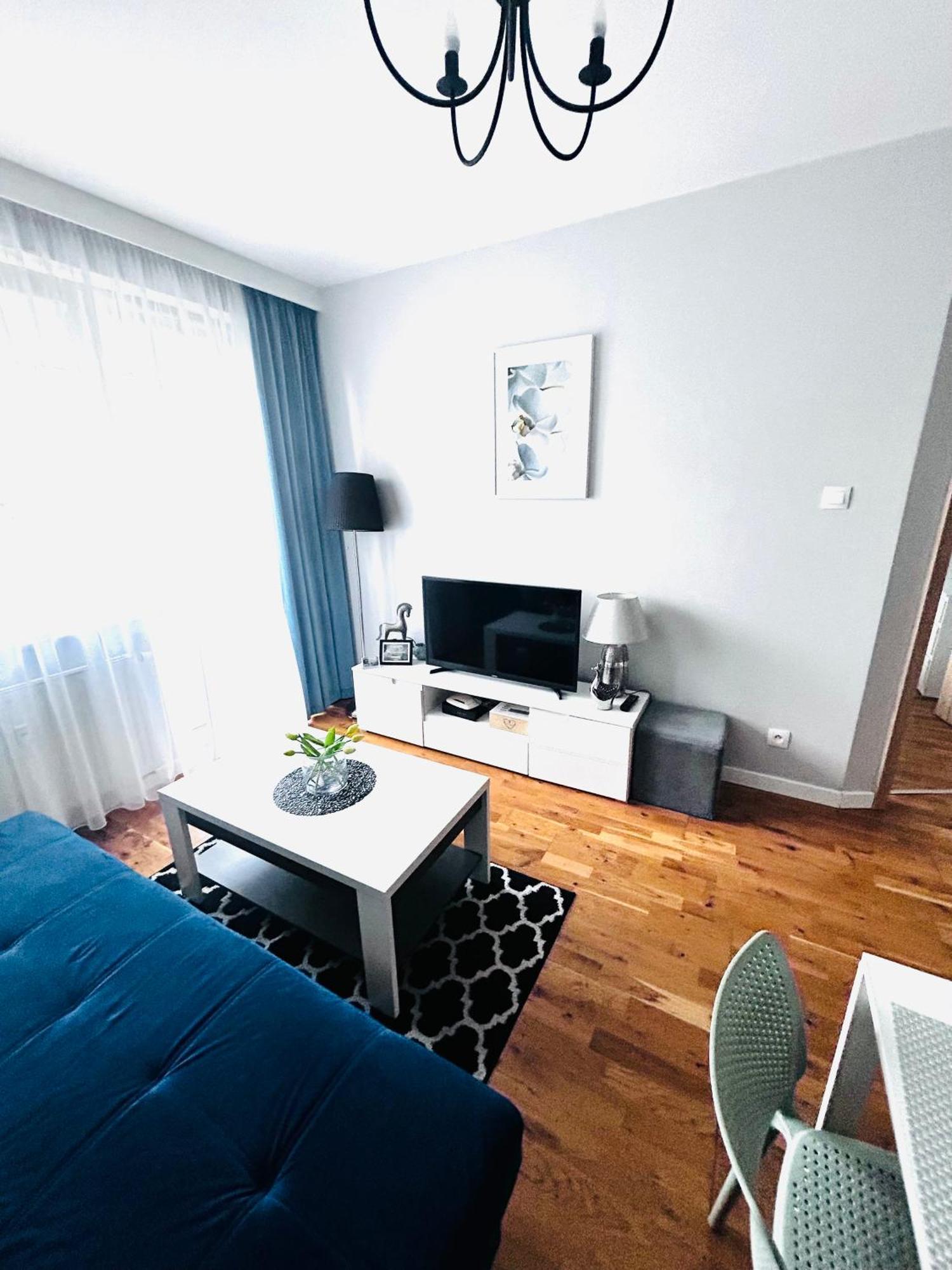 Apartament Manhattan กอร์ซุฟเวียลคอปอลสกี ภายนอก รูปภาพ